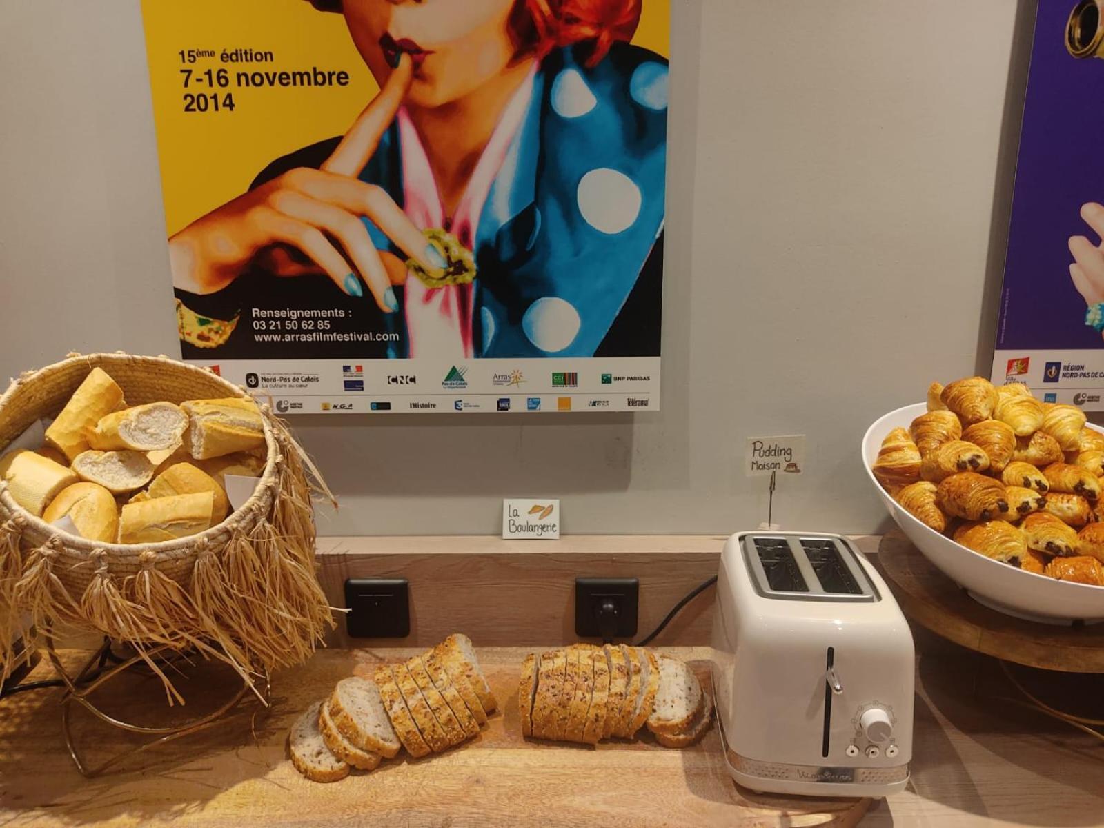 Готель Ibis Styles Arras Centre Екстер'єр фото