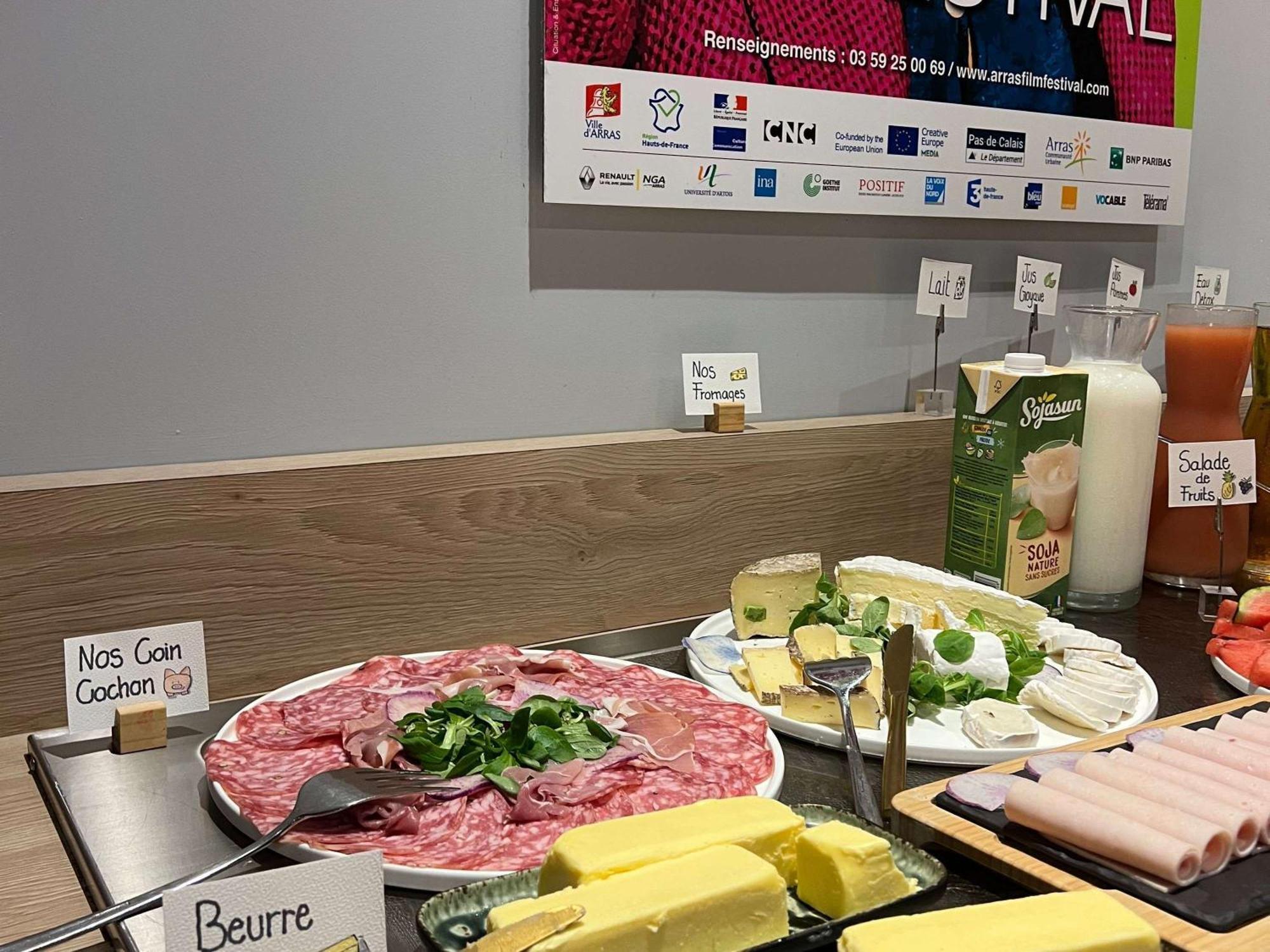 Готель Ibis Styles Arras Centre Екстер'єр фото